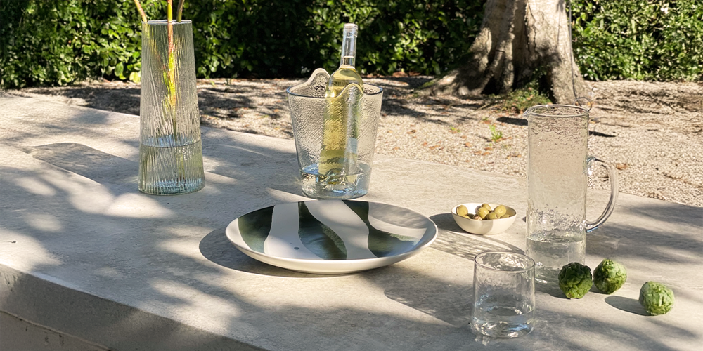 Outdoor dining: how to create a summer table setting that feels like a getaway
