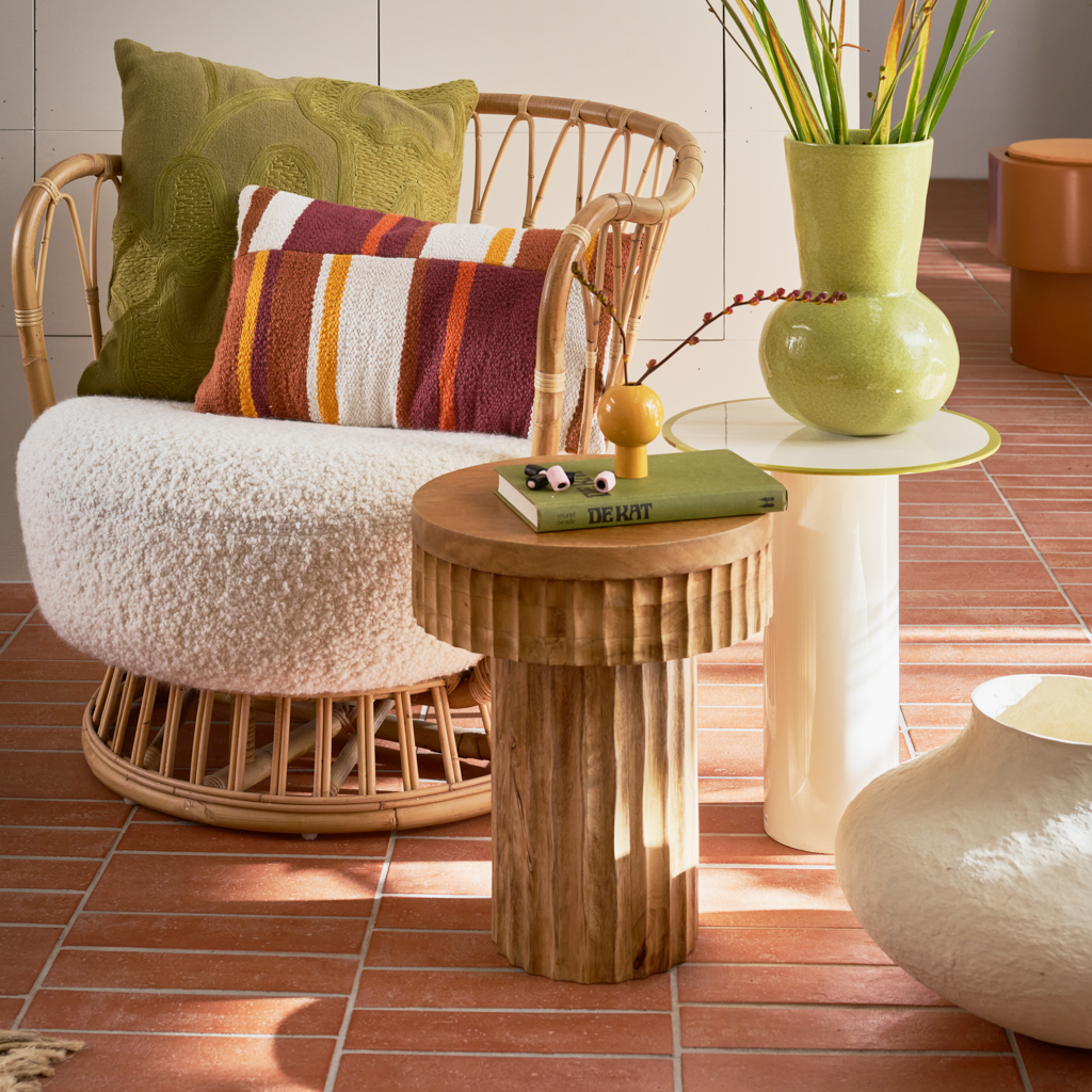 Side table Tiro, Almond milk