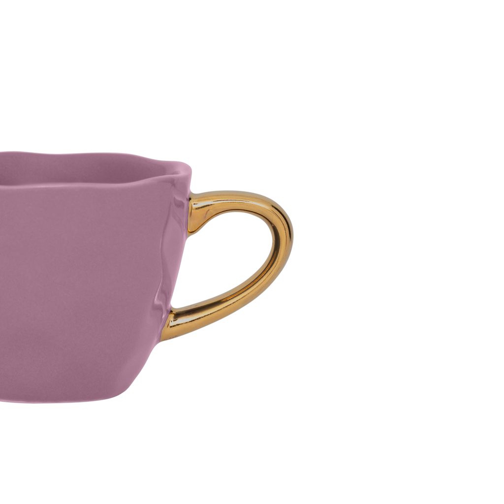 Part of the Good Morning Collection. Espresso cup in the colour hyacinth With a hand-painted golden ear.Colour hyacinth is a mid tone pastel.