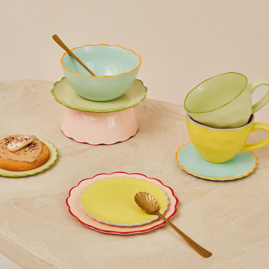 Good Morning Cup Cappuccino/Tea sculpted Pale green