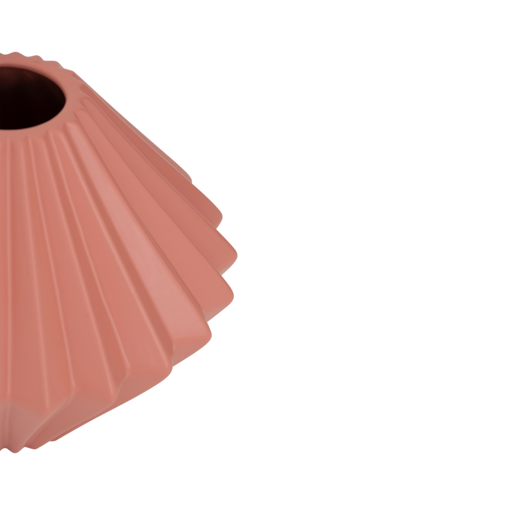 Sculpted diamond shaped vase with three-dimensional pleat-effect. Crafted from a balanced mix of recycled and virgin ceramics in the romantic colour blush. Matt finish, statement vase