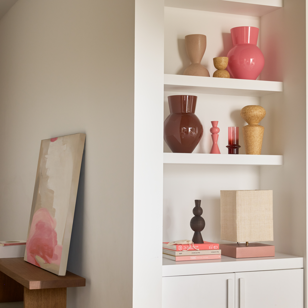 A xl tealight holder with a gently curved hourglass silhouette, in the colour pale khaki. The matt sponging technique adds a soft, layered effect in the finish, giving the piece visual interest. Made from a balanced mix of recycled and virgin ceramics.