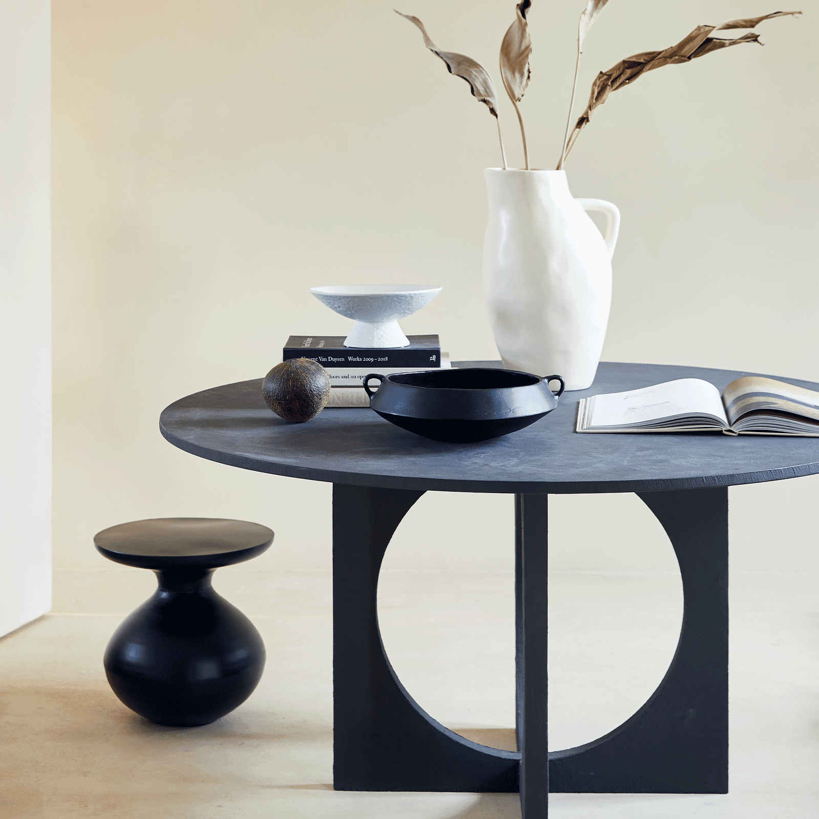 Side Table Tummy - Urban Nature Culture