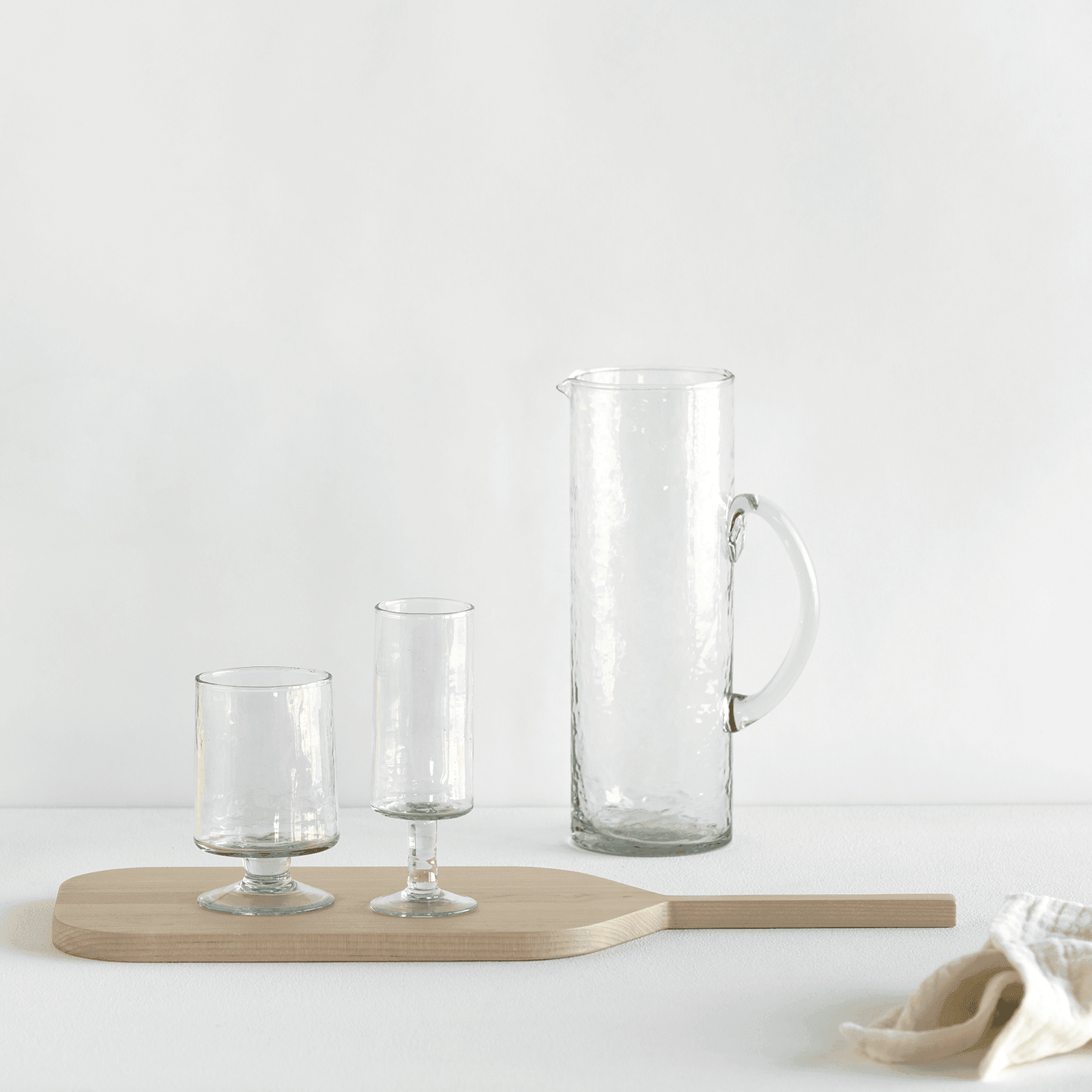 Jug hammered transparent - Urban Nature Culture