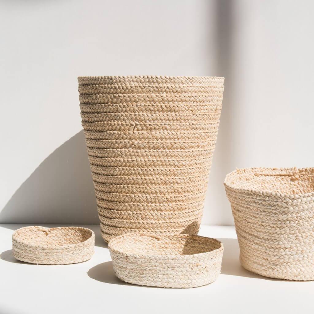 Set of 2 handwoven small baskets made of corn leaf